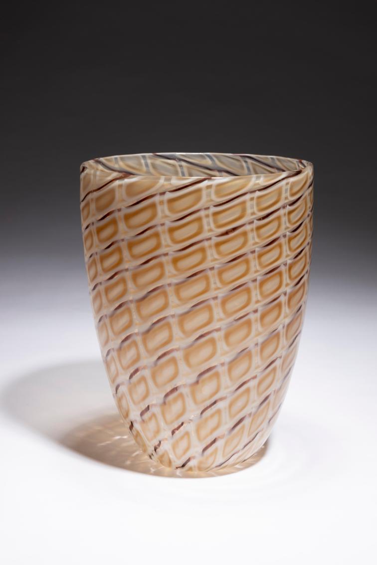 Vase with Lozenge Pattern (A Losanghe)