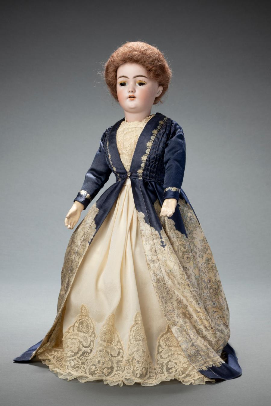 #1159 Lady Doll