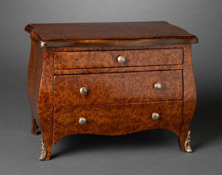 Continental Burled Walnut Chest of Drawers