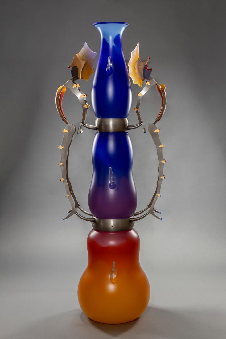 Alta and Basso (Circus Vase series number 137)